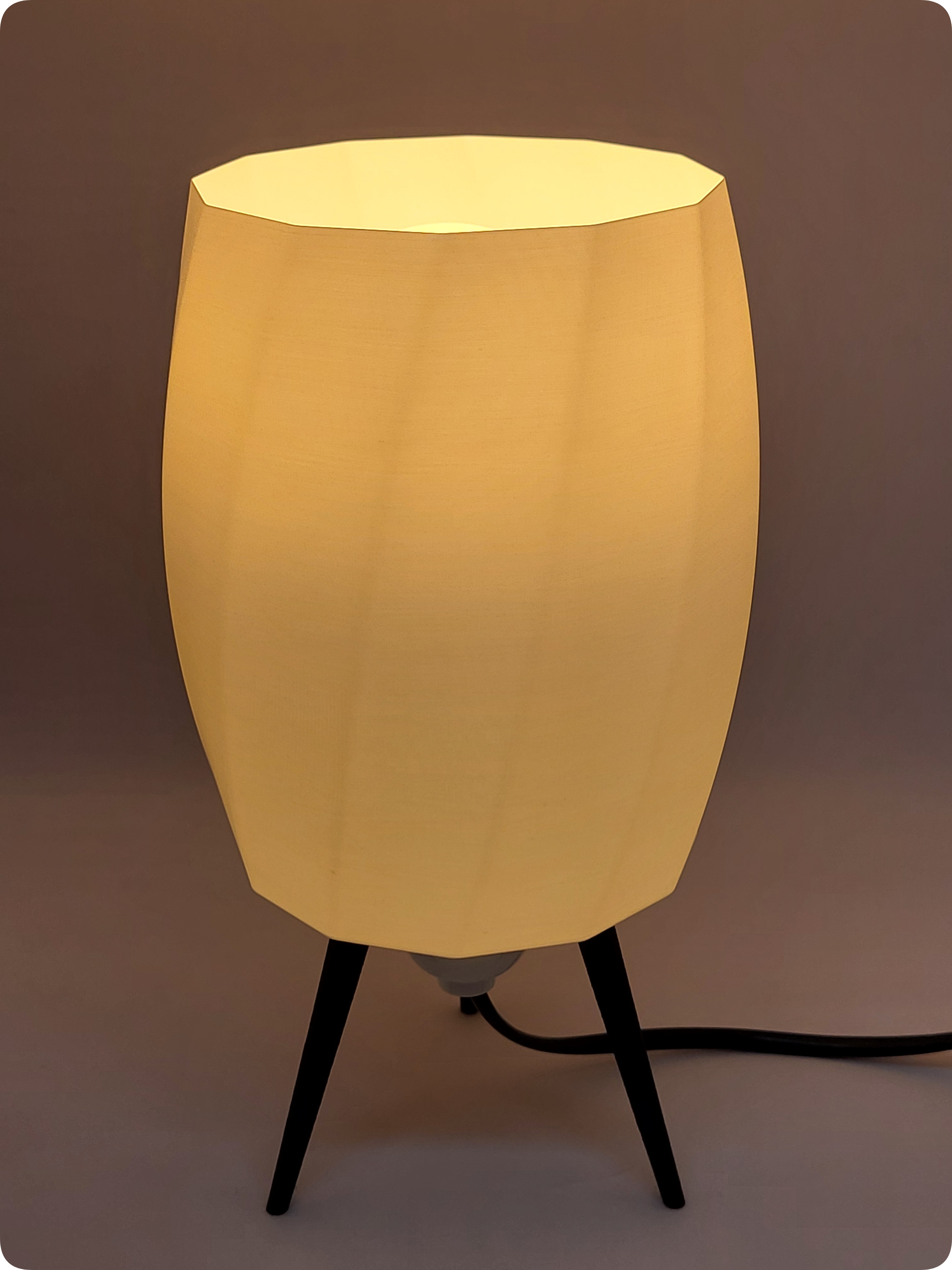 Atelier Tripod Lamp